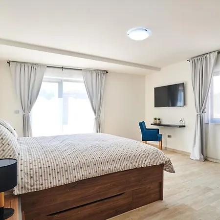 Holiday home Dolcea Elegant Und Stilvoll Mit Pool Kastel