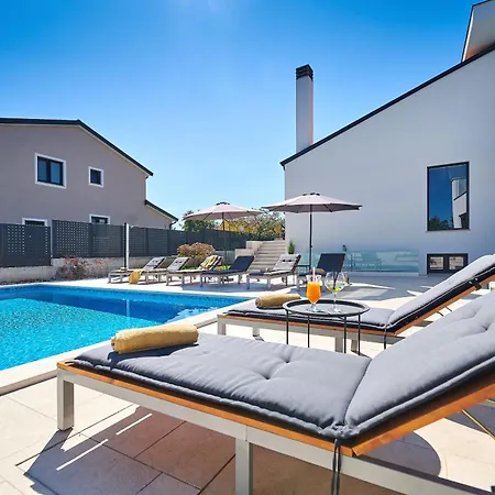 Holiday home Dolcea Elegant Und Stilvoll Mit Pool