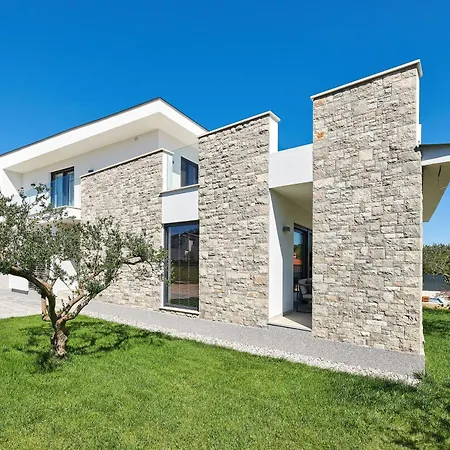 Dolcea Elegant Und Stilvoll Mit Pool Holiday home *